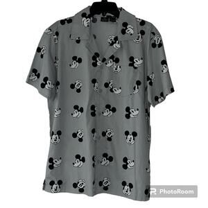 Disney Short Sleeve Mickey Mouse Button-Down Shirt Mens Sz M